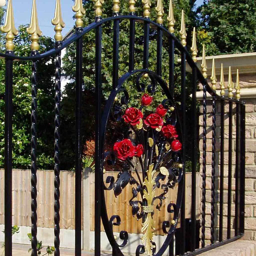 Decorative Panel - Decorative Panel - Roses In Bloom