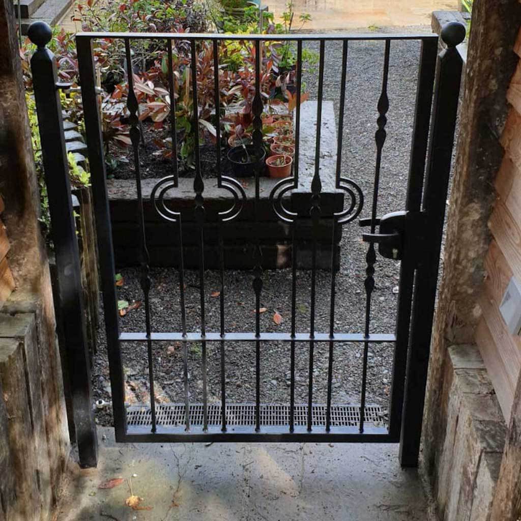 Wiltshire - Style 1 -  Tall and Garden Gate with latch or lock