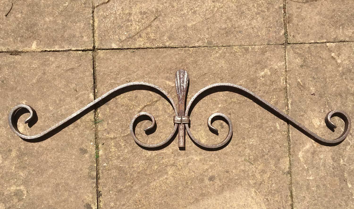 Gate Topper - Gate Topper - Swirls - Cast Iron