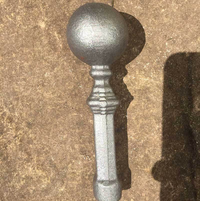 Rail Head - Rail Head - Ball Top - Cast Iron - Round Base