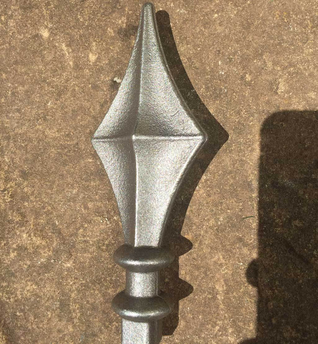 Rail Head - Rail Head - Kite Top - Cast Iron - Square Base