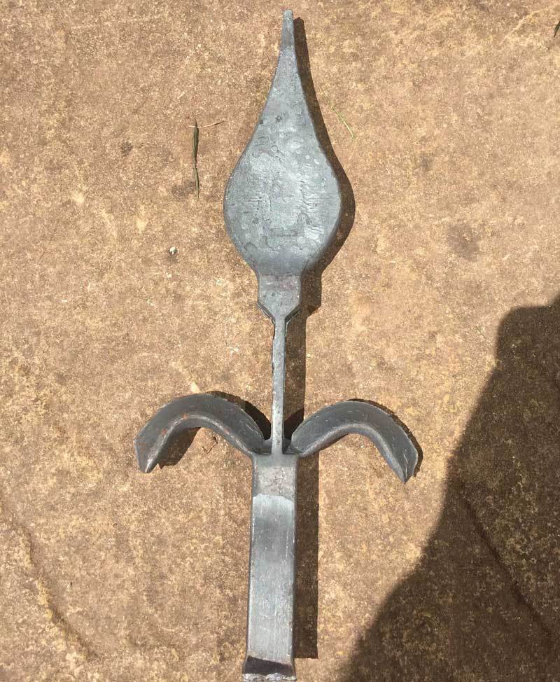 Rail Head - Rail Head - Tulip Top - Cast Iron - Square Base