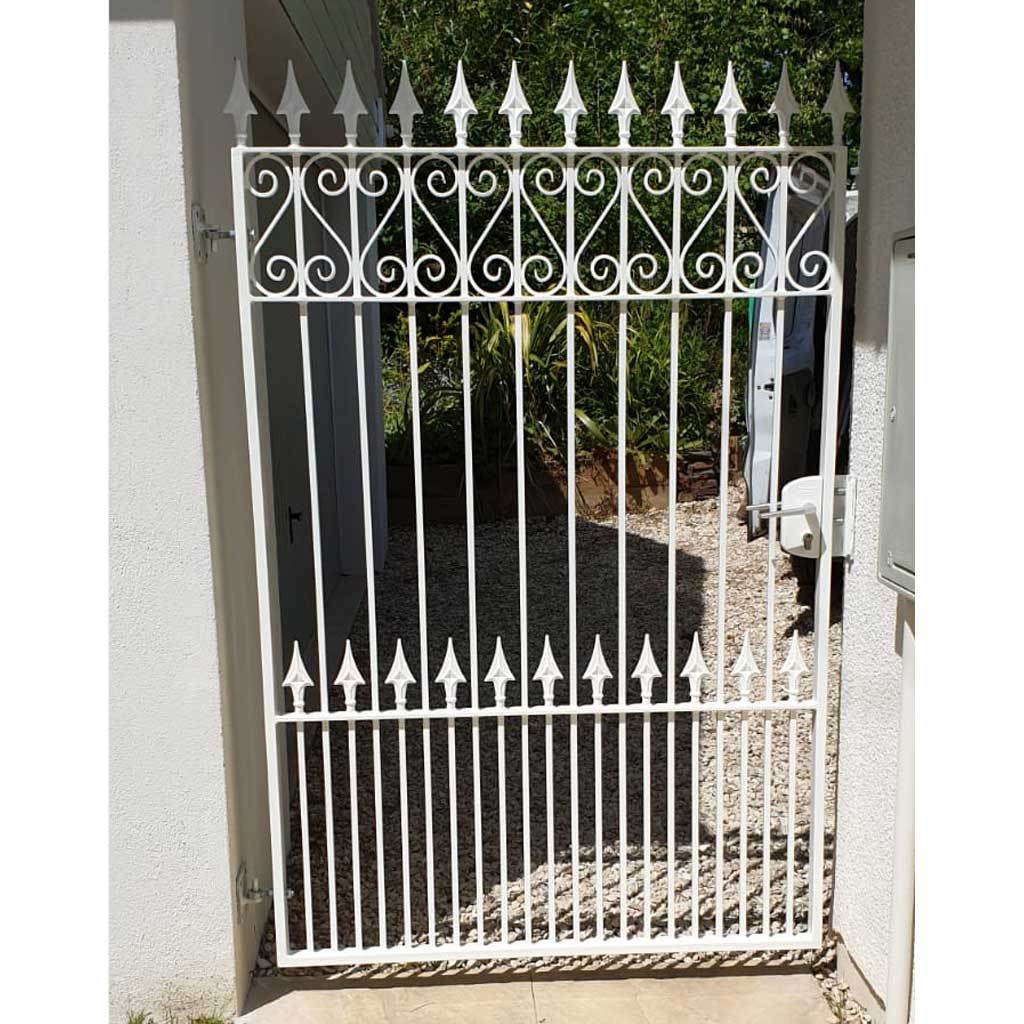 Canterbury - Style 16C - Wrought Iron Swan Decorative Railing