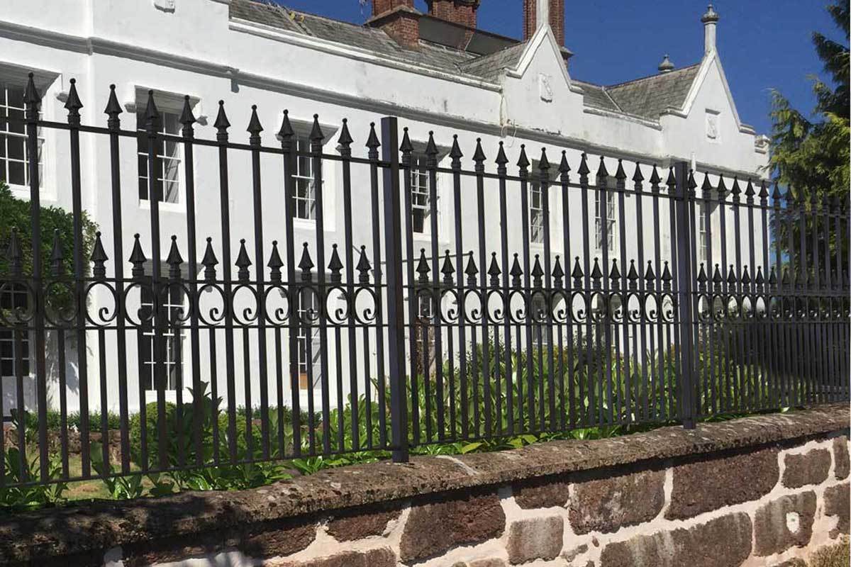 Railings - Exeter - Style 4 - Wrought Iron Metal Railing
