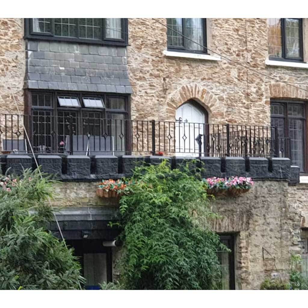 Newquay - Style 21A - Wrought Iron Double Astral Pattern Decorative Railing