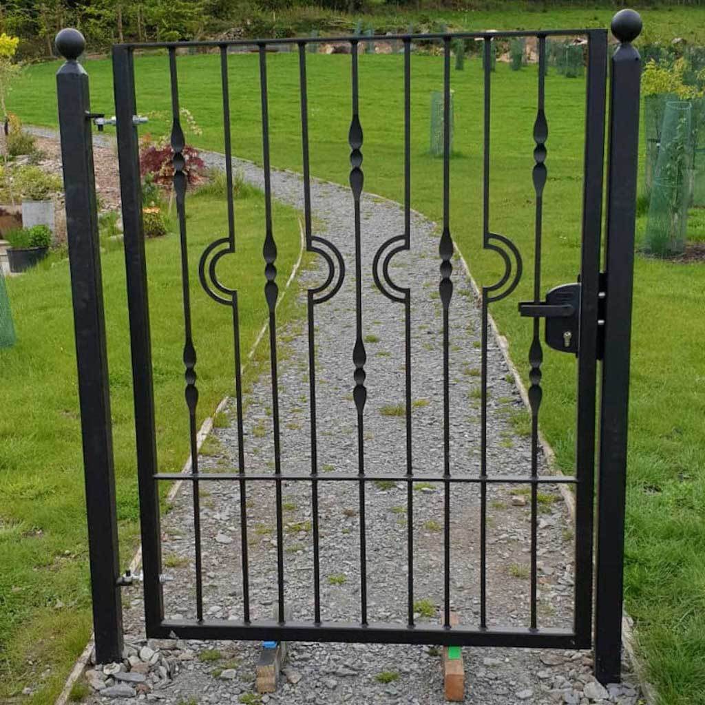 Wiltshire - Style 7 - Decorative Iron Fence