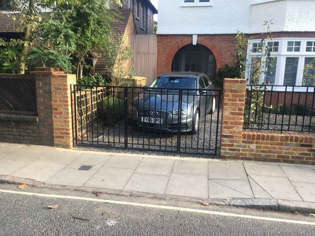 Ashburton Dart - Bi Fold or Tri Fold Gate